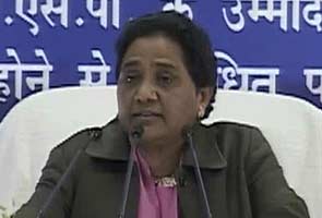 Supreme Court issues notices to Mayawati, CBI and Centre in Taj Corridor case