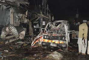 Bombings kill 103 people in Pakistan