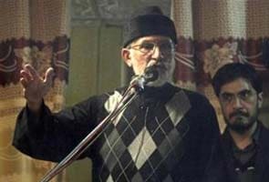 Pakistan holds talks with cleric Tahir-ul-Qadri