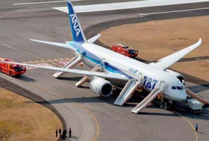 Japanese airlines ground Boeing 787 Dreamliners after emergency landing