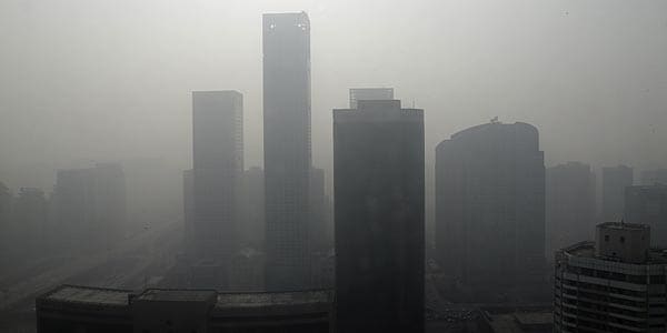 China plans emergency measures to control Beijing air pollution