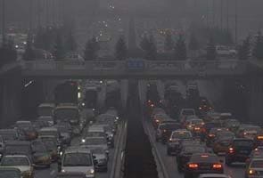 China's love affair with cars chokes air in cities