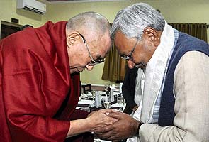 Dalai Lama holds special prayer at Nitish Kumar's residence