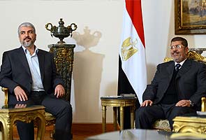 Egypt says Palestinian rivals agree to enact unity deal
