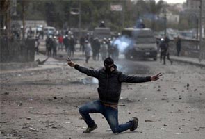 Egypt in show of defiance against Mohammed Morsi