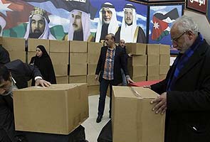 Jordanians go to polls to elect new parliament 