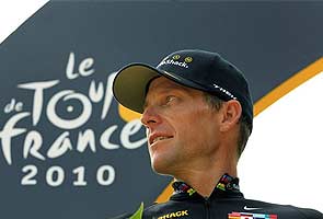 Ex-USADA chief says Armstrong representative offered payment - report 