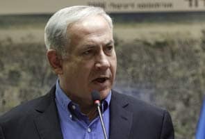 Israeli Prime Minister Benjamin Netanyahu scrambles to keep his job 