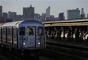 Woman stumbles, falls on New York subway tracks, dies