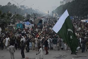No force against supporters of Tahir-ul-Qadri, says Pakistan President Asif Ali Zardari