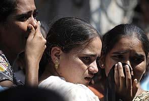 Hyderabad bomb blasts: among 16 dead, at least three students