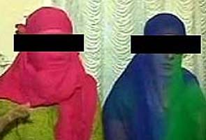 Palghar court closes case against girls arrested for Facebook comments