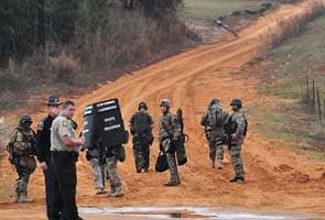 Alabama captor rigged bunker, waged 'firefight': FBI