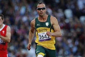 South African athlete Oscar Pistorius charged with murder of girlfriend
