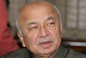 BJP to boycott Home Minister Shinde for 'saffron terror' remarks BJP to boycott Home Minister Shinde for 'saffron terror' remarks