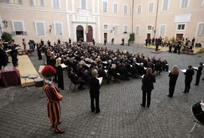 Deep rifts set up drawn-out papal vote: experts