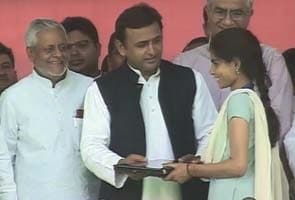 Akhilesh Yadav's 2-crore ads celebrate lion safari, freebie laptops