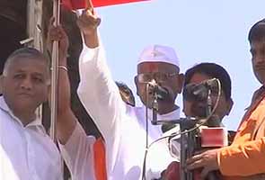 Anna Hazare begins 'Janatantra Yatra' from Amritsar