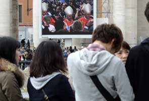 Cardinals pray ahead of historic papal election