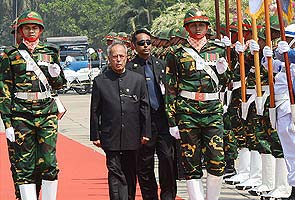 Pranab Mukherjee begins Dhaka visit amid clashes, Opposition leader Khaleda Zia cancels meeting with him