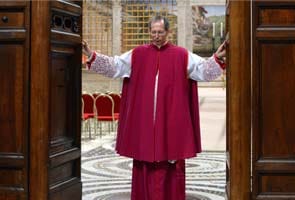 Sistine Chapel's doors swing shut: conclave to elect new pope begins