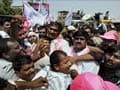 Telangana stir disrupts traffic along NH7, hundreds arrested