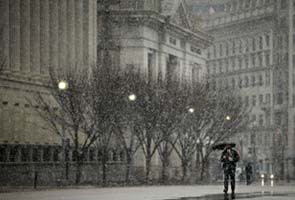 Cities shut down as major snowstorm sweeps across, 2200 flights canceled