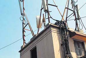 Rights panel seeks probe into radiation from mobile towers