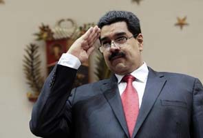 Nicolas Maduro, Hugo Chavez's successor, is a Sai Baba follower 