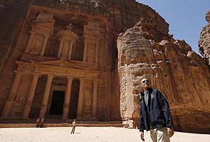 Barack Obama plays tourist in Petra as he winds up Middle East trip