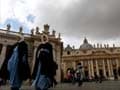 Cardinals begin first full day of papal conclave