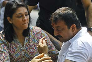Sanjay Dutt says he wont appeal for pardon: who said what
