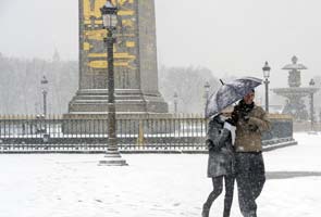 Late-winter snowstorm batters northwest Europe 