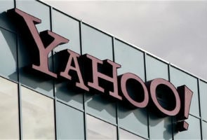 Yahoo to shut down seven products, including Blackberry app
