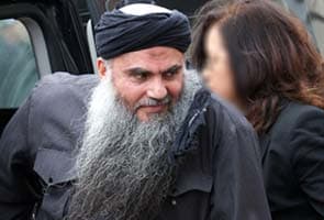 Judges deal fresh blow to British bid to expel cleric Abu Qatada