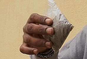 NDTV expose: Drugs sold outside colleges in Bangalore