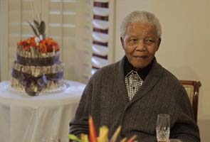 Nelson Mandela appears an ailing man in video