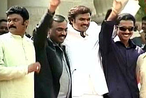 Karnataka's Reddys learn money, crowds don't always mean votes