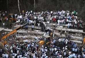 Thane building collapse: 45 dead, Prithviraj Chavan visits site