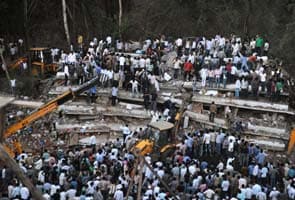 Thane building collapse: 45 dead, Prithviraj Chavan visits site