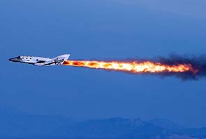 Virgin Galactic tourist spaceship breaks sound barrier