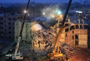 Bangladesh bosses plead to Western firms after tragedy