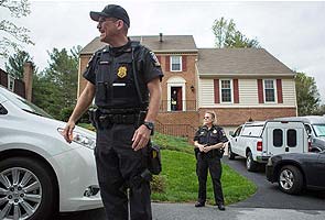 FBI raids house of Boston Marathon bombing suspect's sister