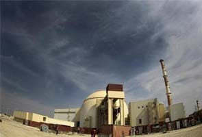 30 killed in strong quake near Iran nuclear plant