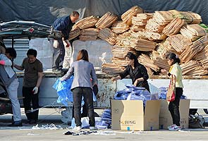 Last South Korean workers to leave joint factory zone