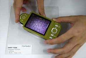 Ahead of the curve: but bendable screens still seek breakthrough