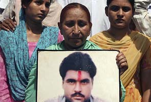 Sarabjit Singh's life was at threat after Afzal Guru's hanging, says his sister