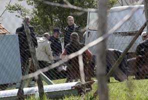 Serbian gunman who shot 13 people dies: hospital 