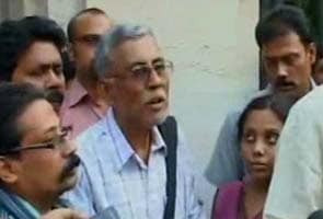 Student leader Sudipto Gupta's father meets West Bengal Governor