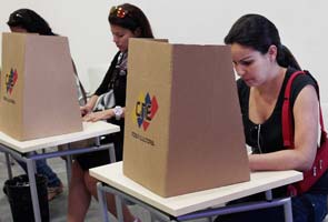 Venezuela votes to choose Hugo Chavez successor 